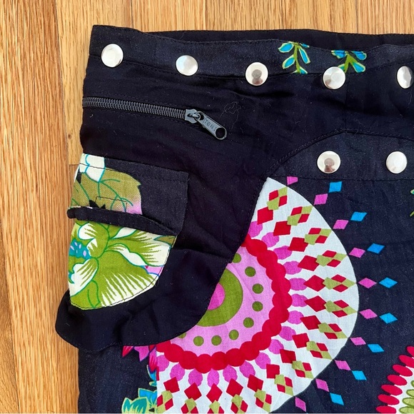 Colorful Miniskirt, Medium - Picture 2 of 3